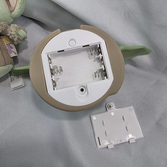 Star Wars Mandalorian The Child Silicone Nightlight & Itty Bittys Plush - Picture 7 of 10